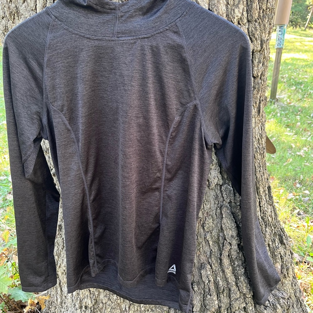 ⬇️Price Drop!⬇️ Reebok Hoodie in size M